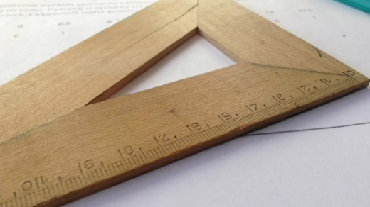 brown wooden measuring tool