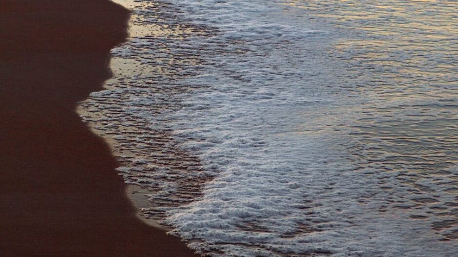 serene ocean waves at ormond beach