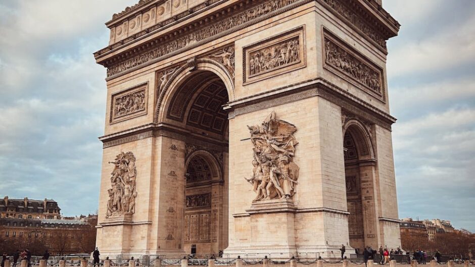 magnificent view of arc de triomphe in paris